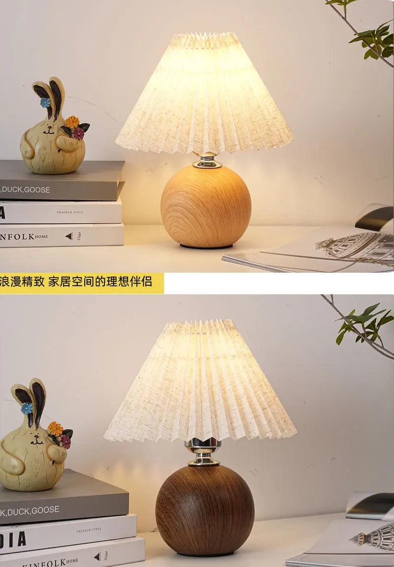 Ceramic Pleated Table Lamp