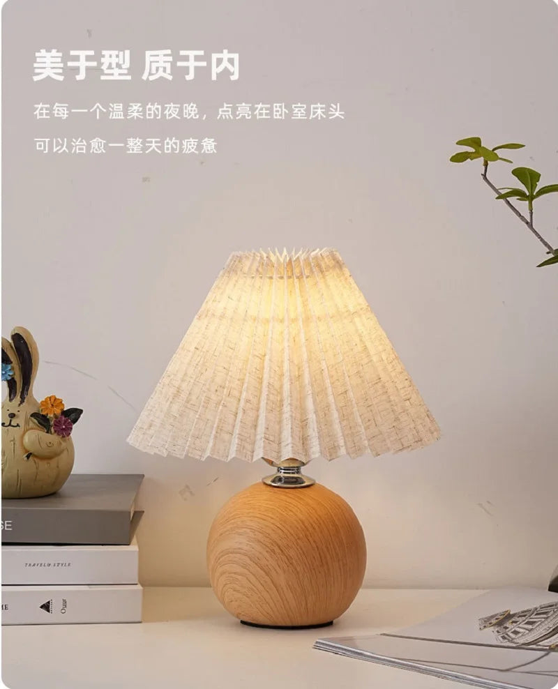 Ceramic Pleated Table Lamp Bedroom Ins Girl Nordic Bedside Lamp Creative Retro Bedside Table Lamp Decorative Lamps