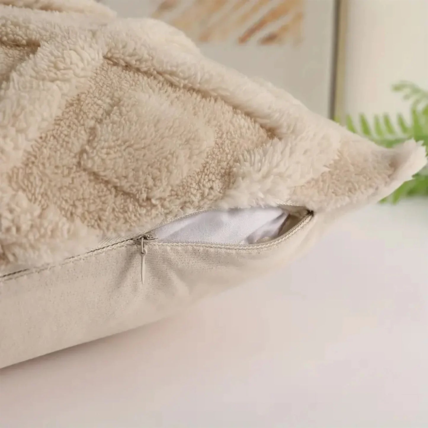 Rhombus Faux Wool Throw Pillow Covers Decro Soft Plush Fuzzy Short Fleece Square Patterned Cushion Cases Solid Beige Pillowcase